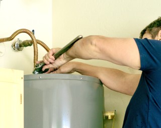 Leaking-Water-Heater-Repair--in-Sorrento-Florida-leaking-water-heater-repair-sorrento-florida.jpg-image